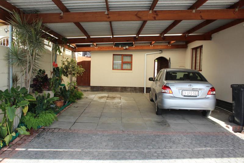 5 Bedroom Property for Sale in Churchill Estate Western Cape
